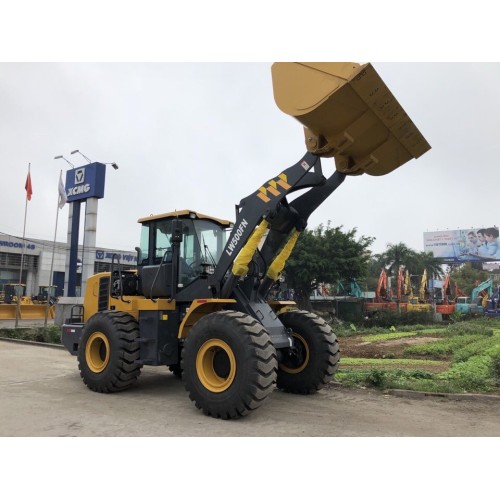 Máy xúc lật XCMG LW500FN - Gầu xúc 3m3 Máy xúc lật XCMG LW500FN - Gầu xúc 3m3